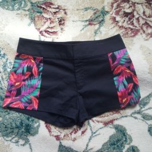 Saucy Sofia Vergara Side Panel Shorts 8 LIKE NEW